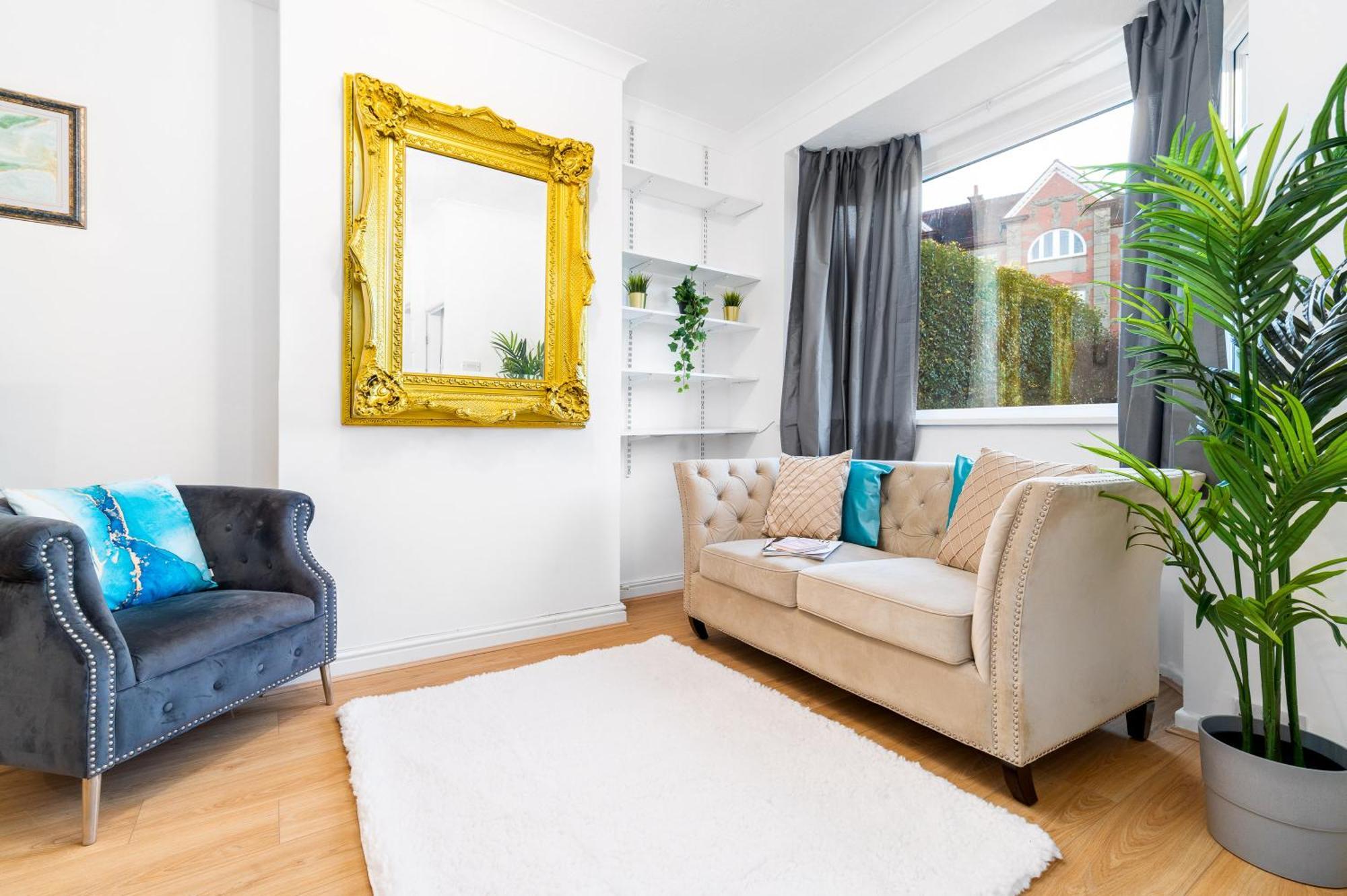 Luxury 3 Bedroom House - Harborne - Parking - Garden - Wifi & Netflix 122G Бирмингем Экстерьер фото